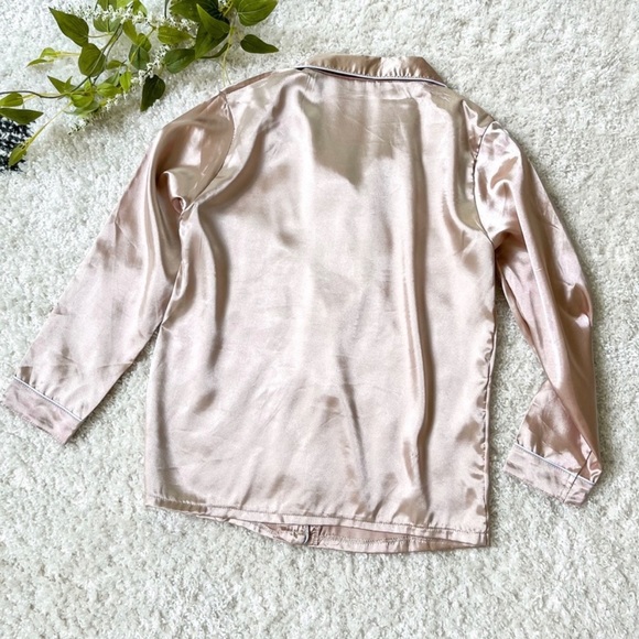 💫 Satin Long Sleeve Pajama SET 💫 - Picture 5 of 7